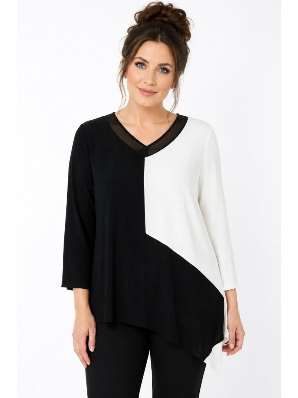 Chicos Easywear Top Size 3 Black White Colorblock V Neck Textured Stretch Tunic